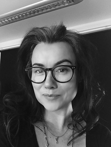 Лора Дженнингс