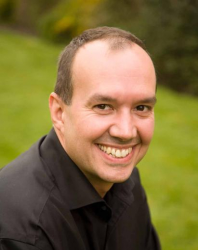 Найвен Хоуи