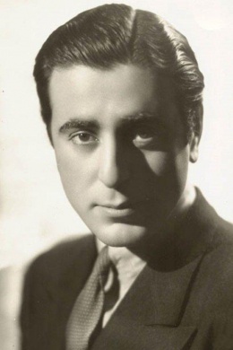 Джордж Гивот