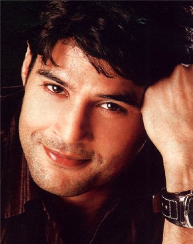 Раджив Кханделвал