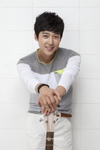 Юн Чжон Хун