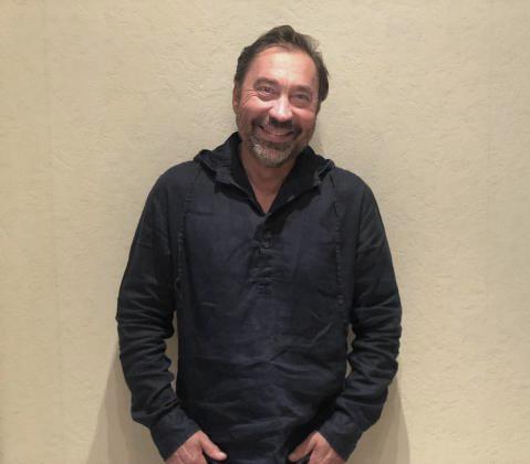 Виктор Венес