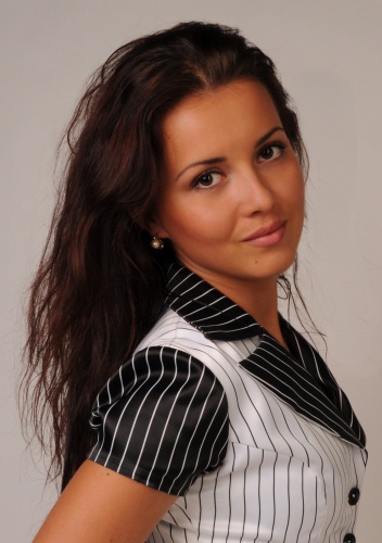 Алеса Качер