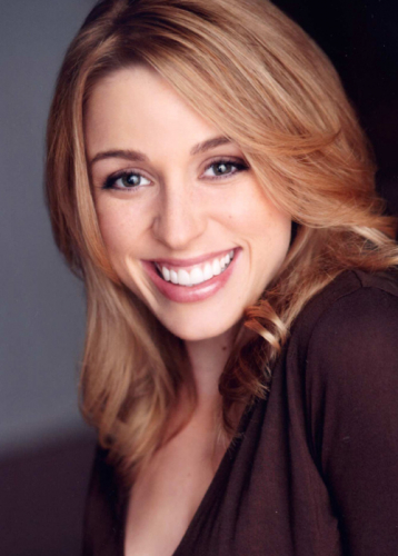 Лора Бертрам