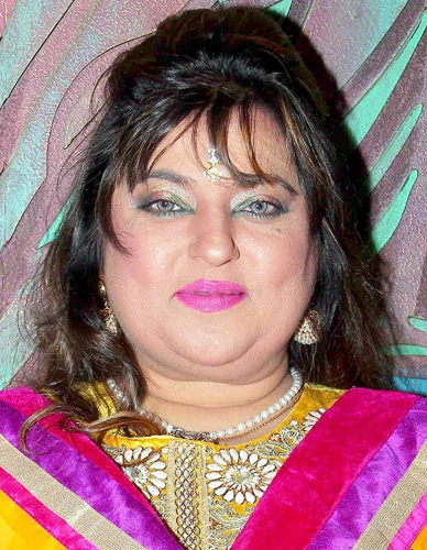 Долли Биндра