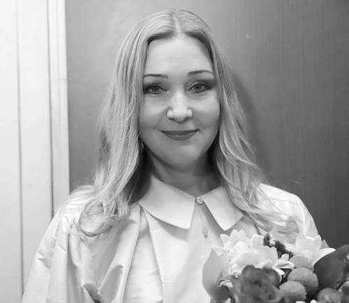 Анна Тихонова