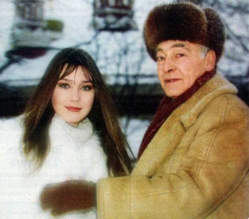 Анна Тихонова