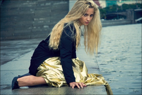 Теона Дольникова