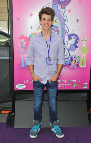 Брэндон Тайлер Расселл