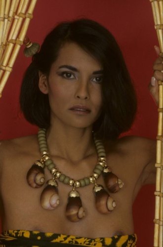 Лаура Гемсер