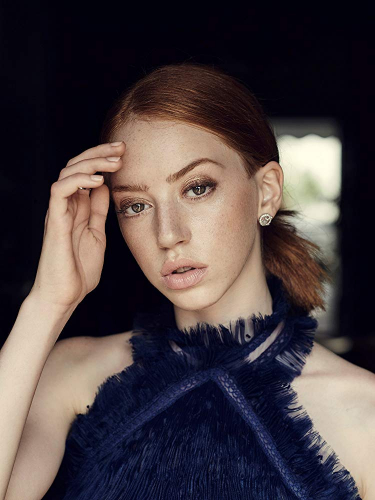 Лили Ньюмарк