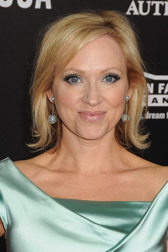 Ли-Эллин Бейкер