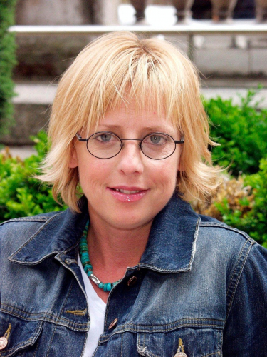 Эмма Чэмберс